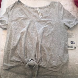 **NWT Lululemon cropped t shirt